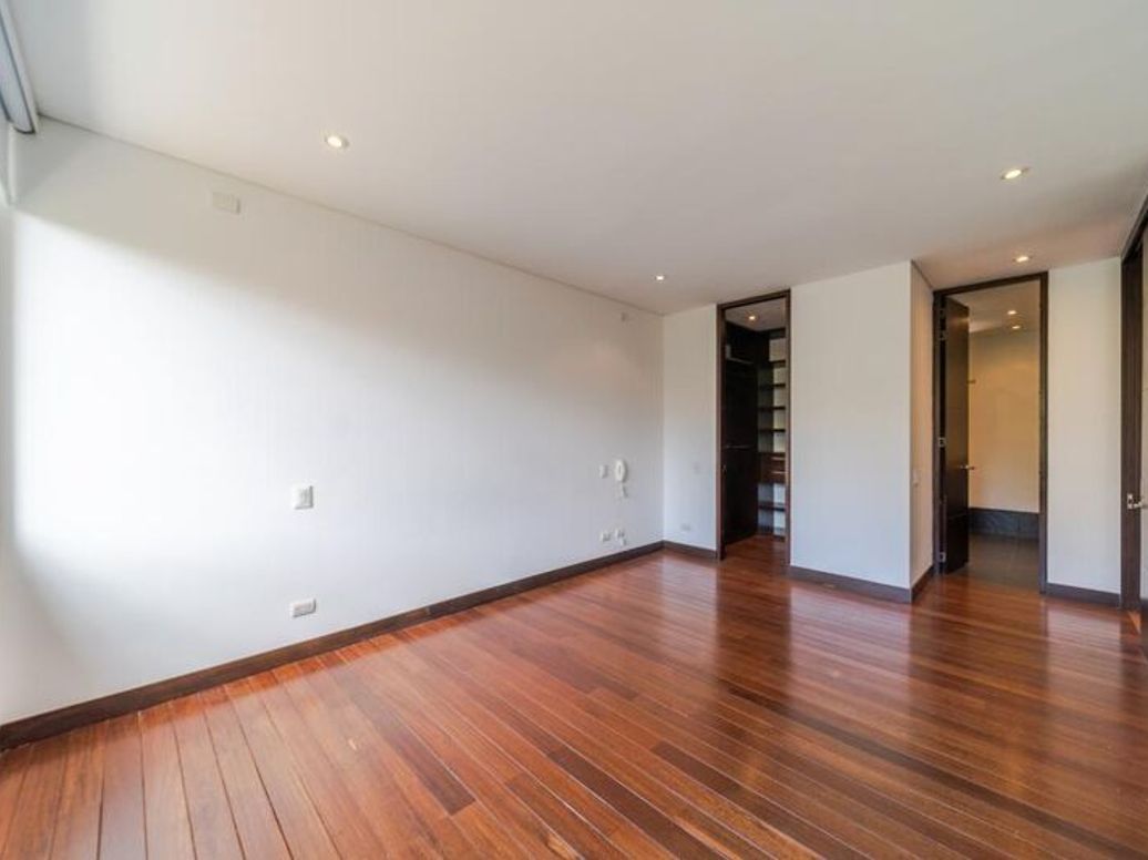 Apartamento de 2 alcobas en venta en Los Rosales, Bogotá, 117 m² · foto 13 de 20