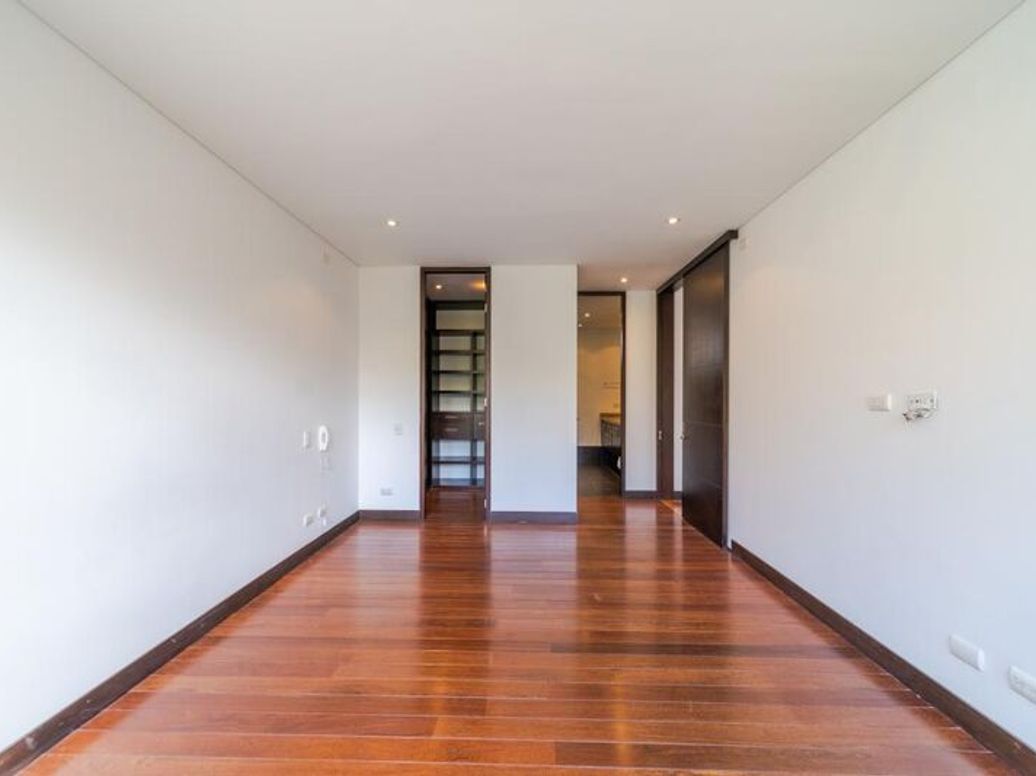 Apartamento de 2 alcobas en venta en Los Rosales, Bogotá, 117 m² · foto 14 de 20