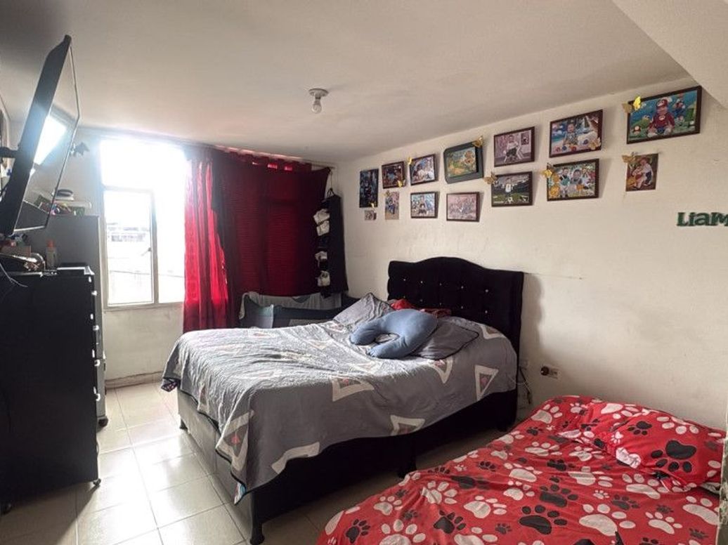 Casa de 3 alcobas en venta en Calandaima, Bogotá, 250 m² · foto 14 de 20