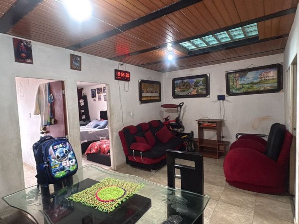 Casa de 3 alcobas en venta en Calandaima, Bogotá, 250 m² · foto 12 de 20