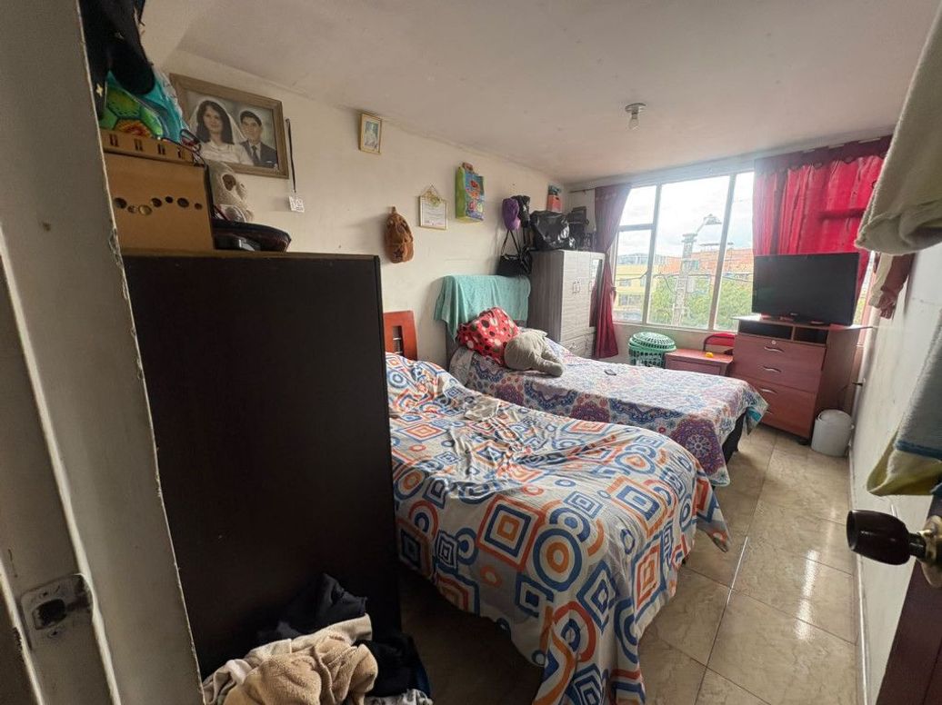 Casa de 3 alcobas en venta en Calandaima, Bogotá, 250 m² · foto 18 de 20