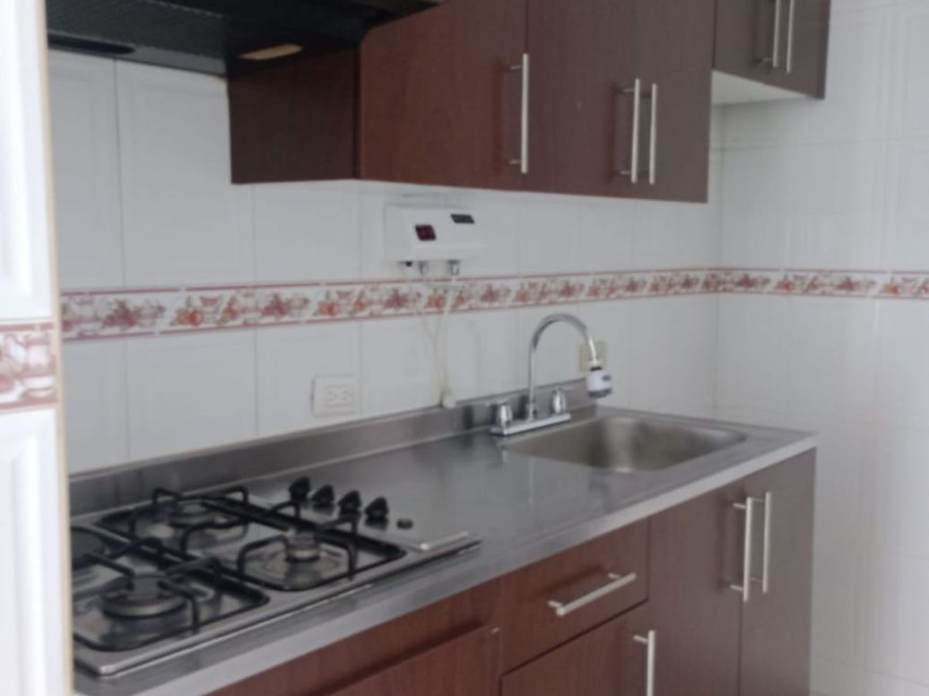 Apartamento de 3 alcobas en venta en El Salitre, Bogotá, 50 m² · foto 6 de 10