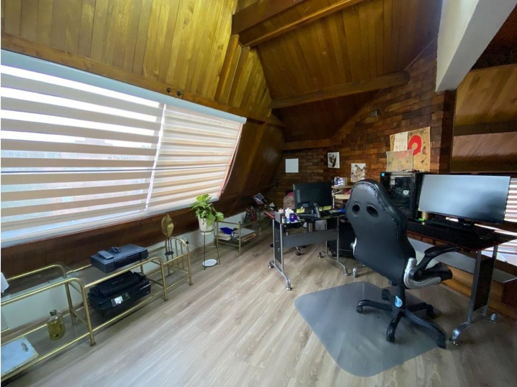 Apartamento de 4 alcobas en venta en Pontevedra, Bogotá, 220 m² · foto 17 de 20