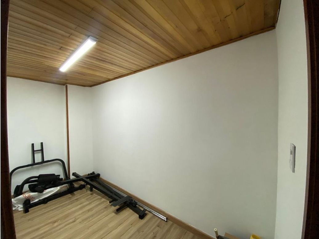 Apartamento de 4 alcobas en venta en Pontevedra, Bogotá, 220 m² · foto 12 de 20