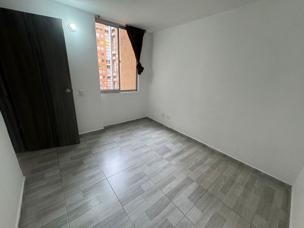 Apartamento de 3 alcobas en venta en Las Brisas, Bogotá, 48 m² · foto 7 de 11