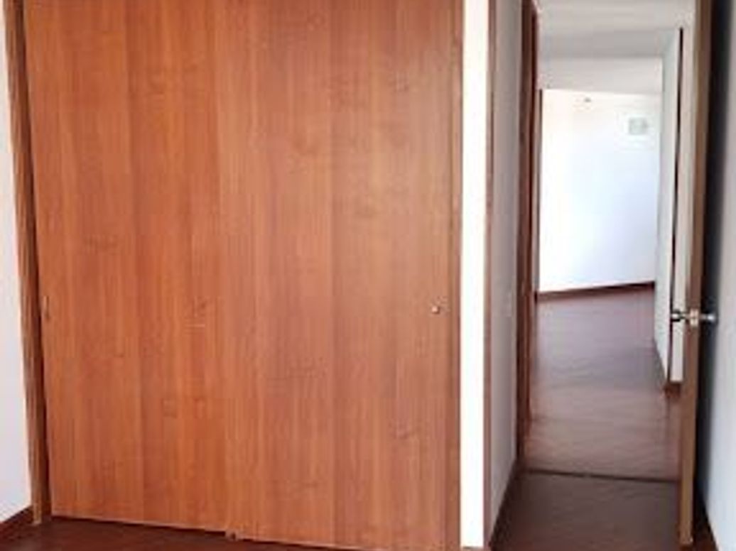 Apartamento de 3 alcobas en venta en Portales Del Norte, Bogotá, 78 m² · foto 15 de 20