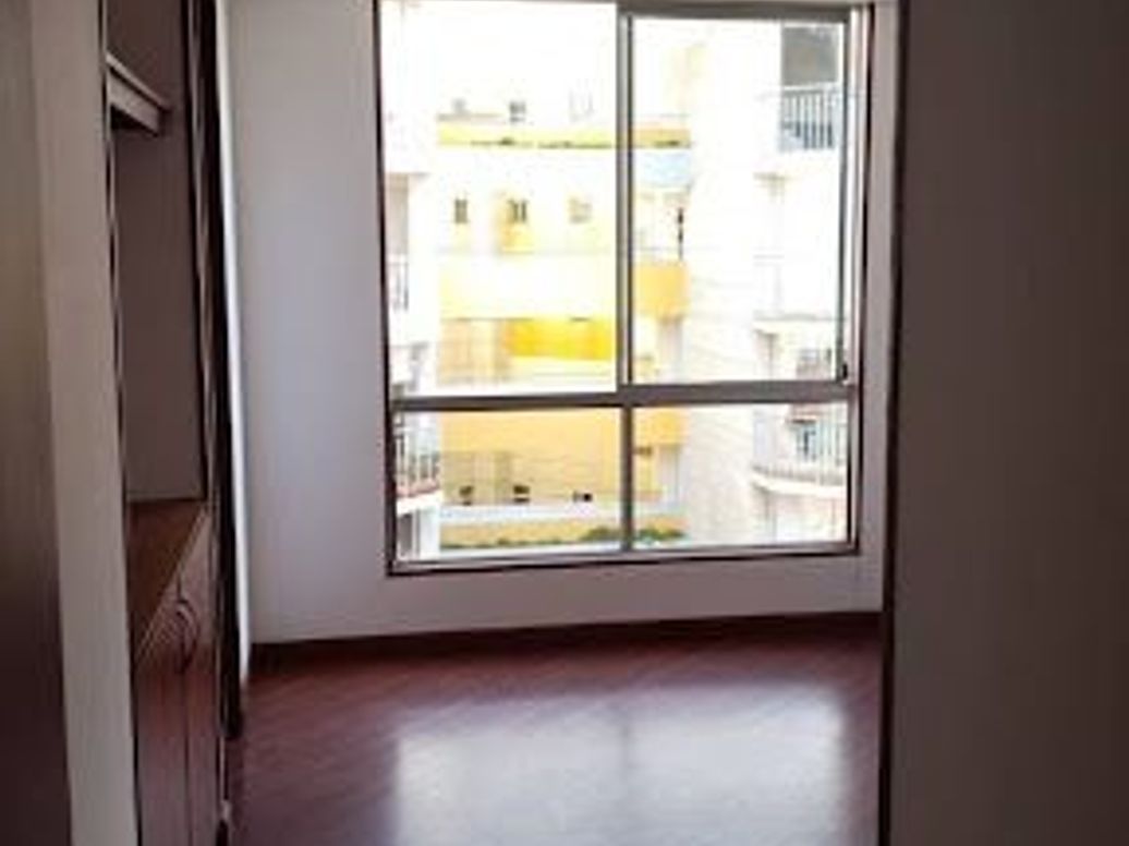 Apartamento de 3 alcobas en venta en Portales Del Norte, Bogotá, 78 m² · foto 12 de 20