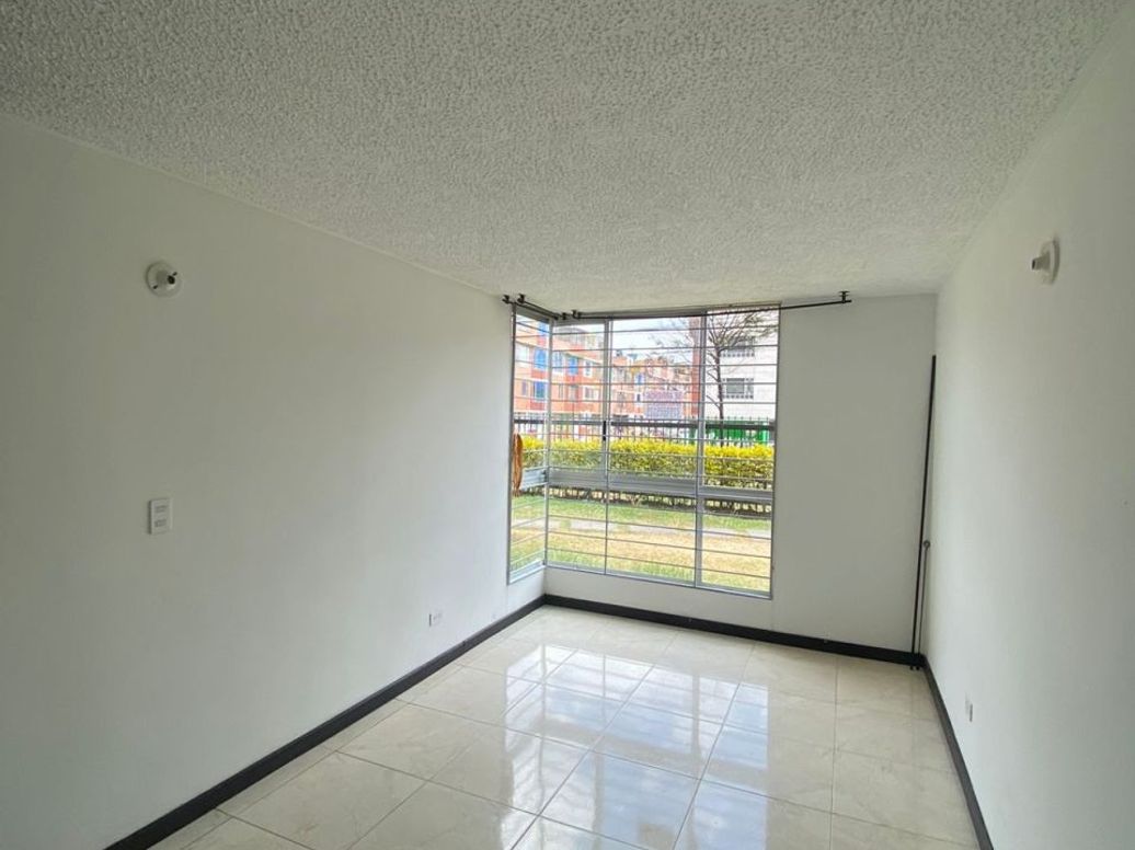 Apartamento de 3 alcobas en venta en Los Pantanos, Bogotá, 45 m² · foto 8 de 17