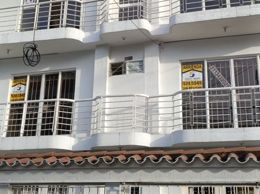 APARTAMENTO EN ARRIENDO en Urbanizacion Colseguros