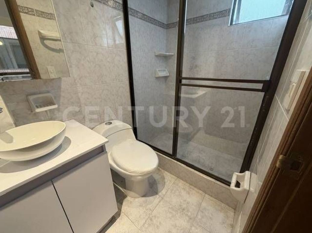 Apartamento de 3 alcobas en venta en El Batán, Bogotá, 135 m² · foto 13 de 20
