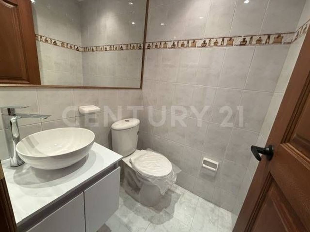 Apartamento de 3 alcobas en venta en El Batán, Bogotá, 135 m² · foto 4 de 20