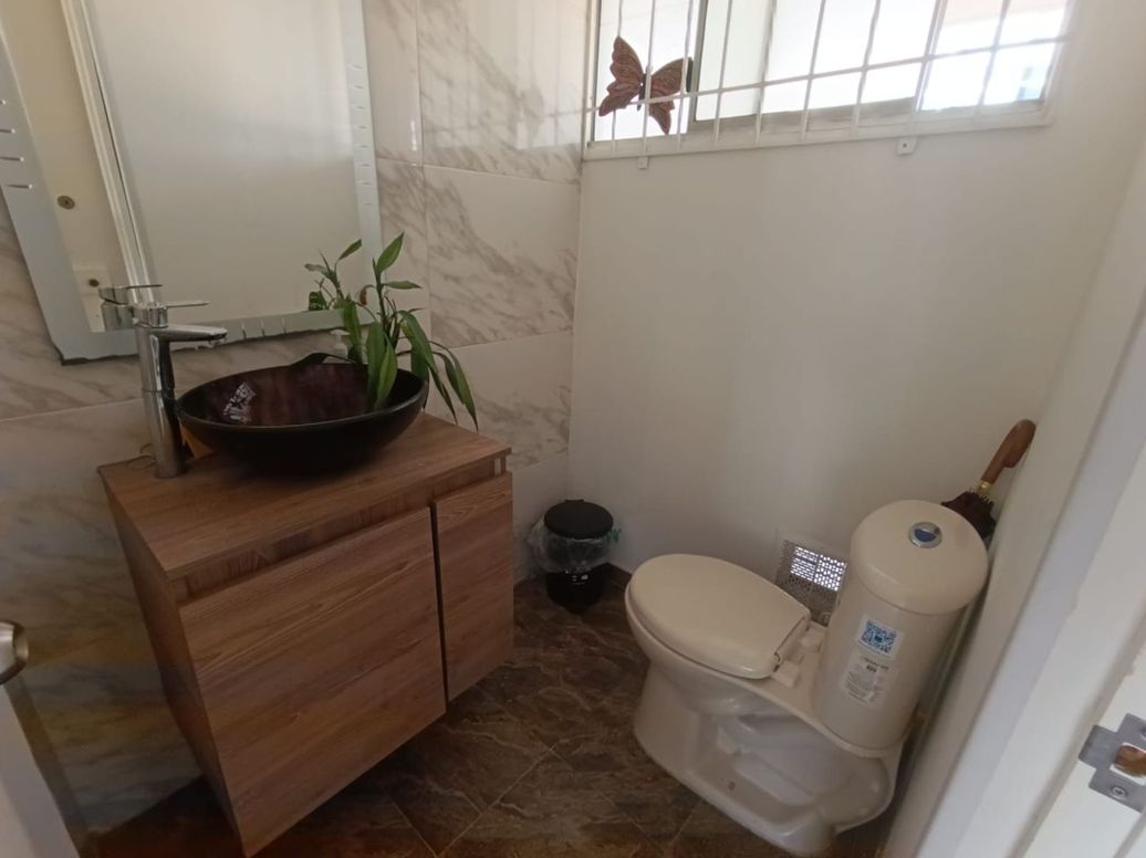Casa de 4 alcobas en venta en Hayuelos, Bogotá, 107 m² · foto 10 de 20