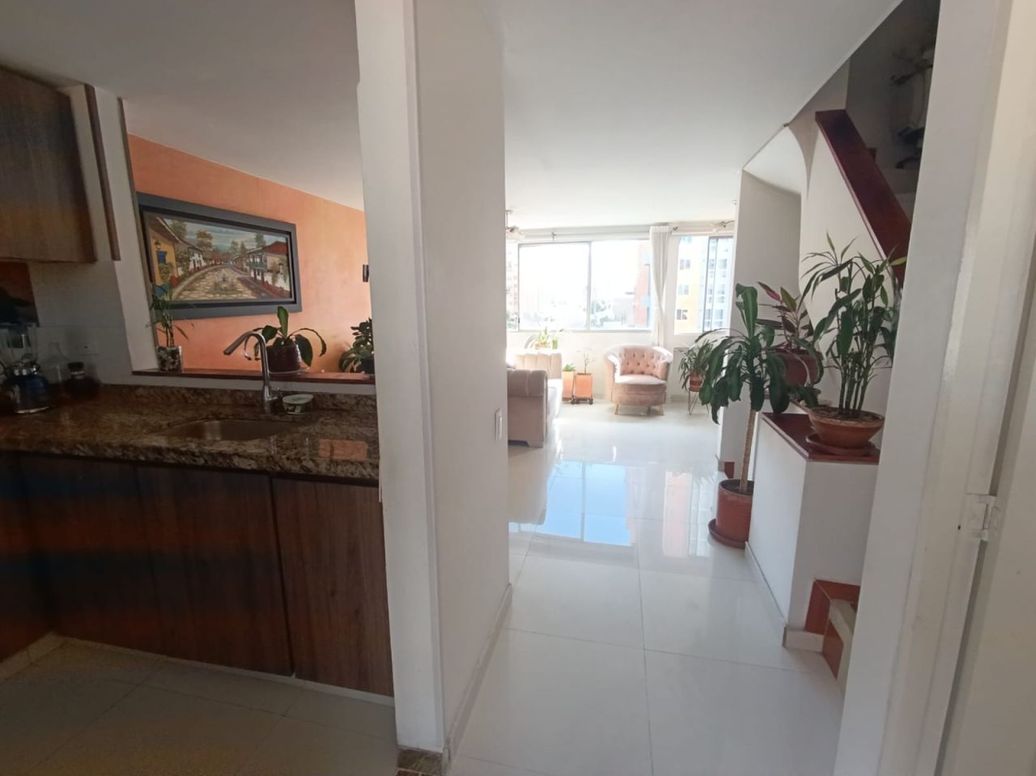 Casa de 4 alcobas en venta en Hayuelos, Bogotá, 107 m² · foto 8 de 20
