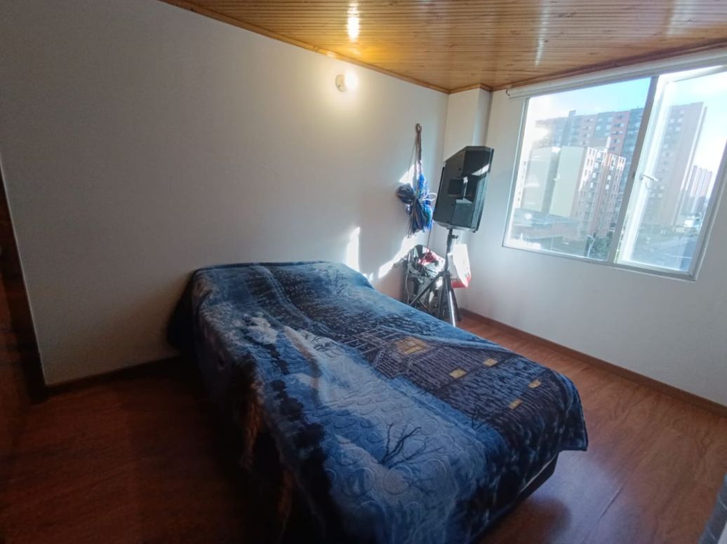 Casa de 4 alcobas en venta en Hayuelos, Bogotá, 107 m² · foto 18 de 20