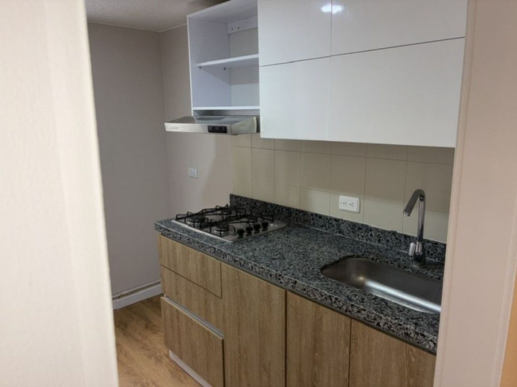Apartamento de 1 alcoba en venta en Cedritos, Bogotá, 45 m² · foto 5 de 14