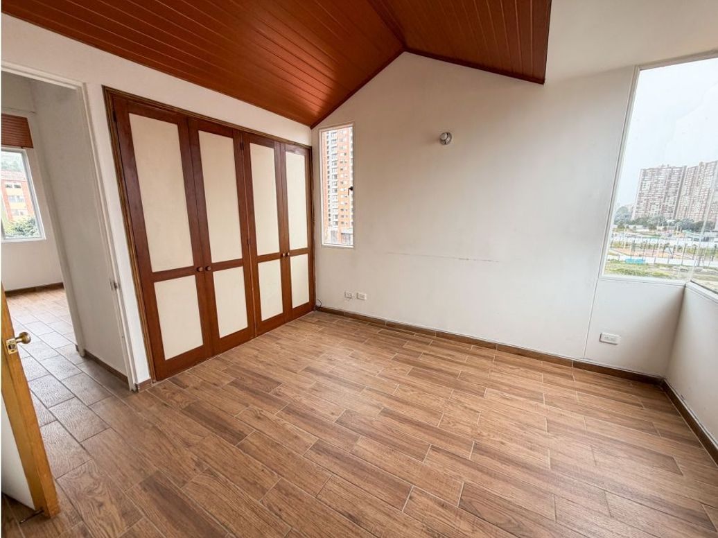 Apartamento de 4 alcobas en venta en El Redil, Bogotá, 100 m² · foto 11 de 17