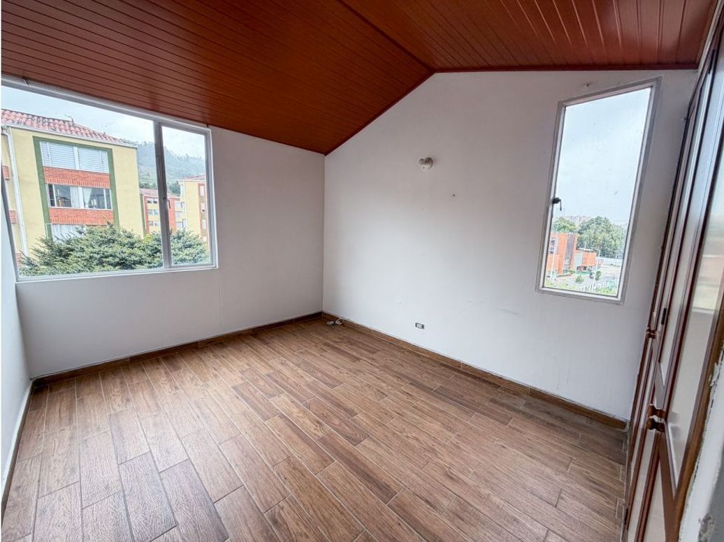 Apartamento de 4 alcobas en venta en El Redil, Bogotá, 100 m² · foto 5 de 17