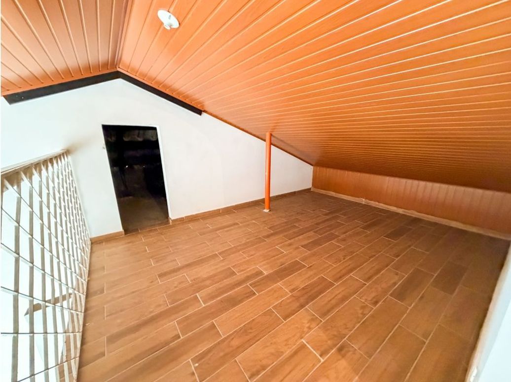 Apartamento de 4 alcobas en venta en El Redil, Bogotá, 100 m² · foto 15 de 17