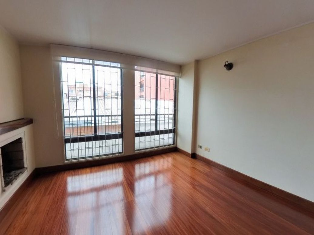 Apartamento de 2 alcobas en venta en San Patricio, Bogotá, 86 m² · foto 2 de 20