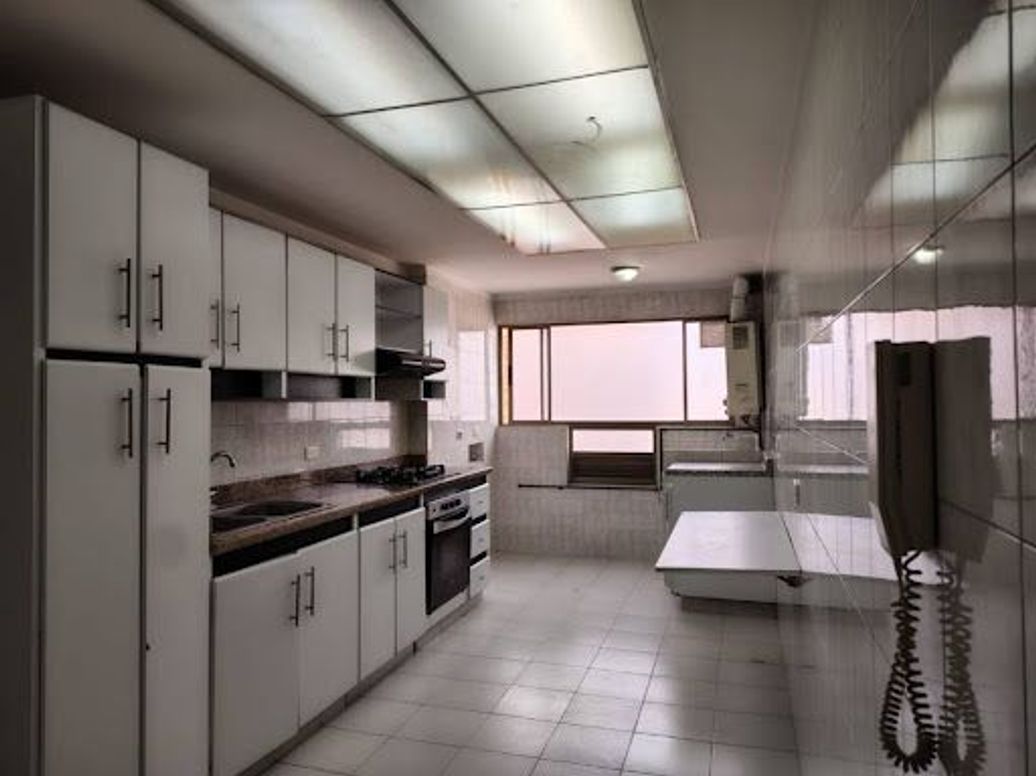 Apartamento de 3 alcobas en venta en La Calleja, Bogotá, 122 m² · foto 7 de 20