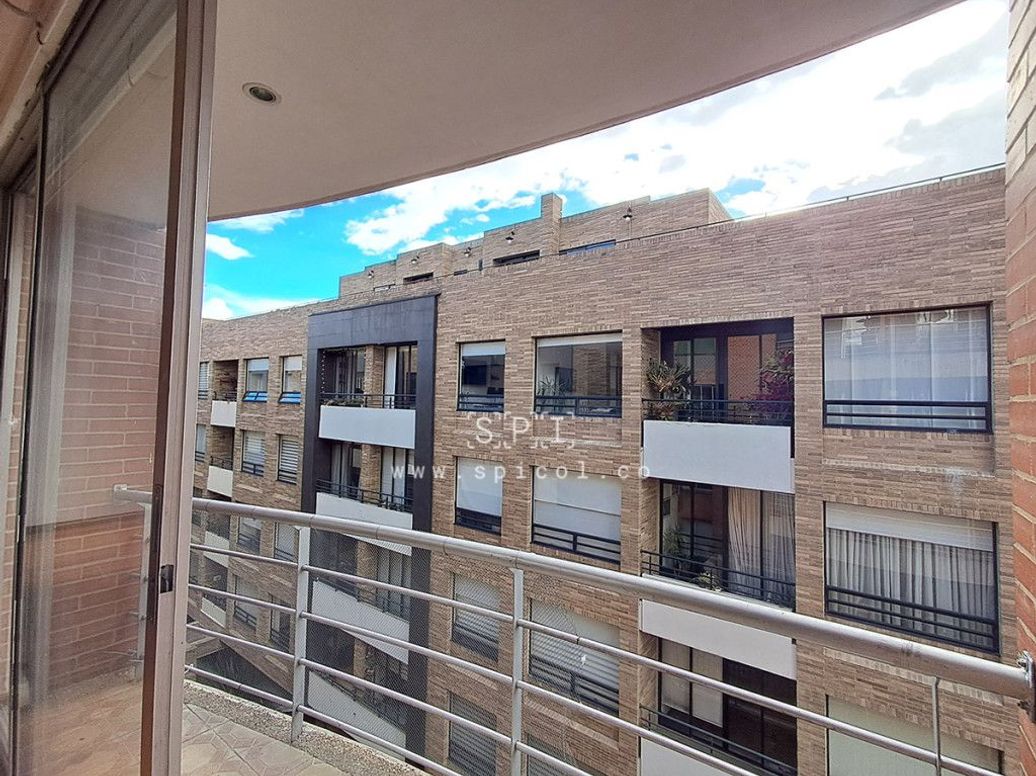 Apartamento de 3 alcobas en venta en Los Cedros, Bogotá, 131 m² · foto 4 de 20