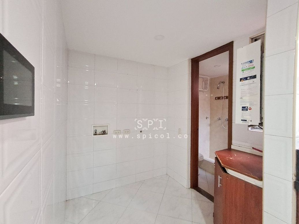 Apartamento de 3 alcobas en venta en Los Cedros, Bogotá, 131 m² · foto 8 de 20