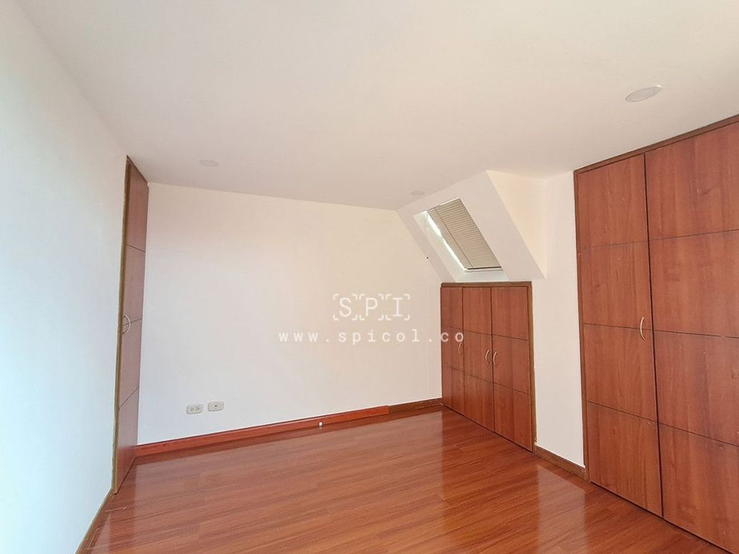 Apartamento de 3 alcobas en venta en Los Cedros, Bogotá, 131 m² · foto 14 de 20