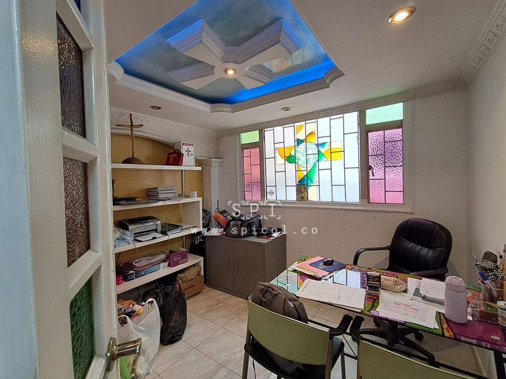 Casa de 10 alcobas en venta en Santa Helenita, Bogotá, 380 m² · foto 8 de 20