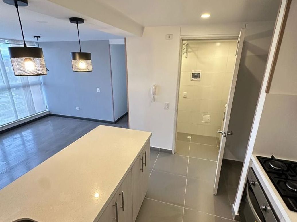 Apartamento de 3 alcobas en venta en El Tintal, Bogotá, 65 m² · foto 3 de 13