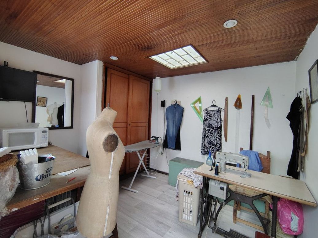 Casa de 8 alcobas en venta en La Esmeralda, Bogotá, 275 m² · foto 18 de 20