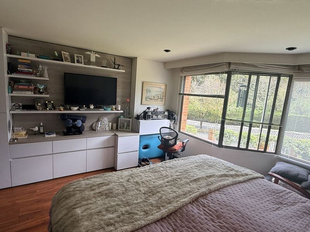 Apartamento de 4 alcobas en venta en El Contador, Bogotá, 151 m² · foto 13 de 20