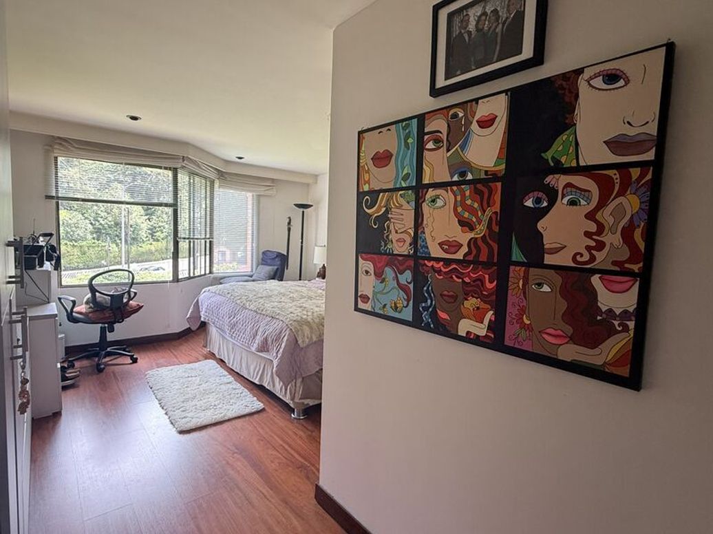 Apartamento de 4 alcobas en venta en El Contador, Bogotá, 151 m² · foto 12 de 20