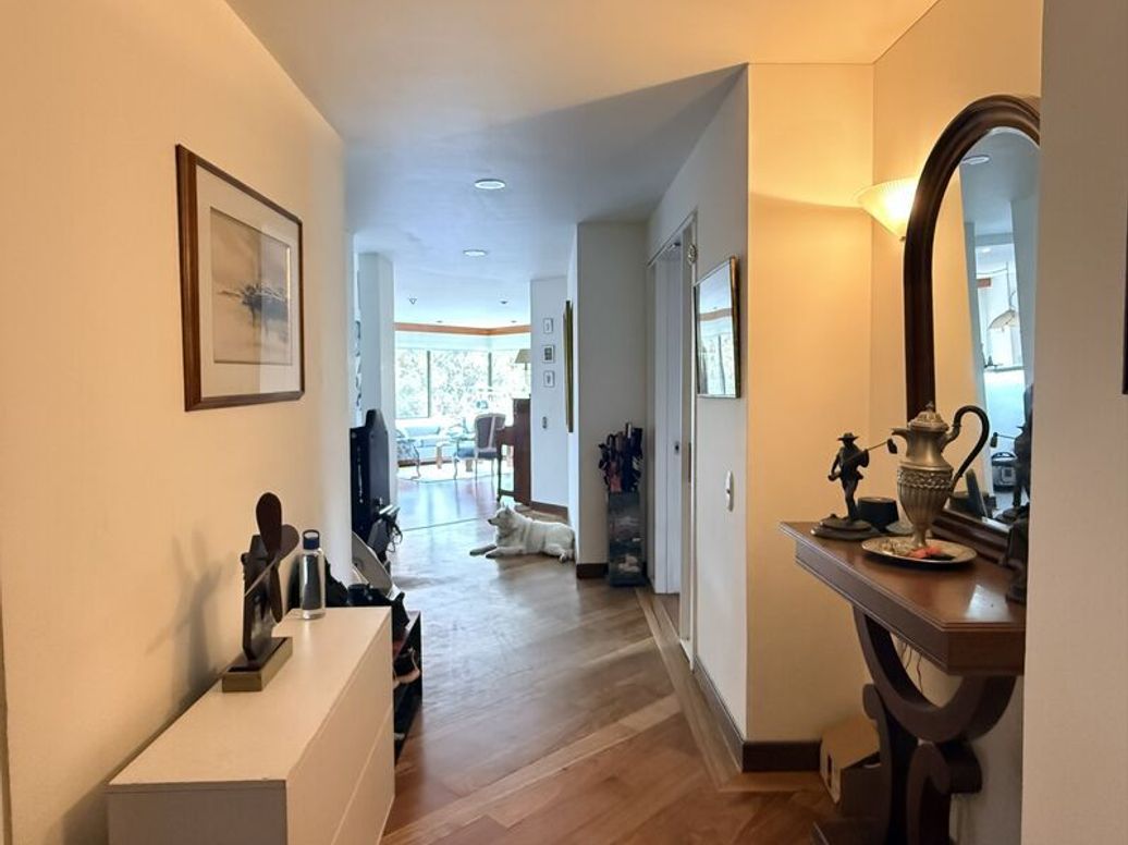 Apartamento de 4 alcobas en venta en El Contador, Bogotá, 151 m² · foto 16 de 20