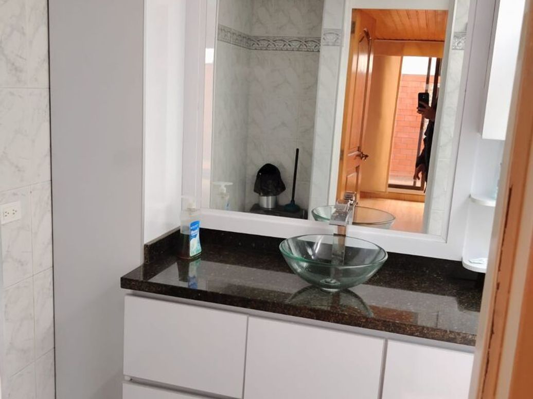 Apartamento de 4 alcobas en venta en Caobos Salazar, Bogotá, 140 m² · foto 17 de 20