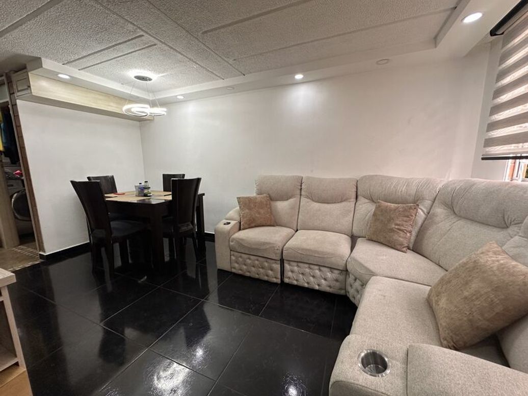Casa de 3 alcobas en venta en Florida Blanca, Bogotá, 69 m² · foto 2 de 20
