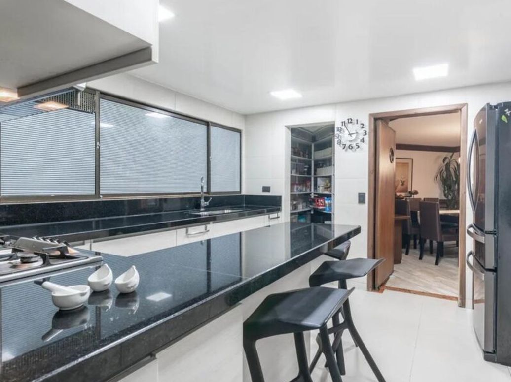 Apartamento de 3 alcobas en venta en San Patricio, Bogotá, 200 m² · foto 10 de 20