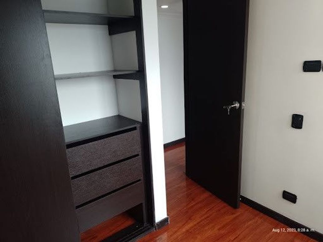 Apartamento de 3 alcobas en venta en Ismael Perdomo, Bogotá, 62 m² · foto 15 de 20