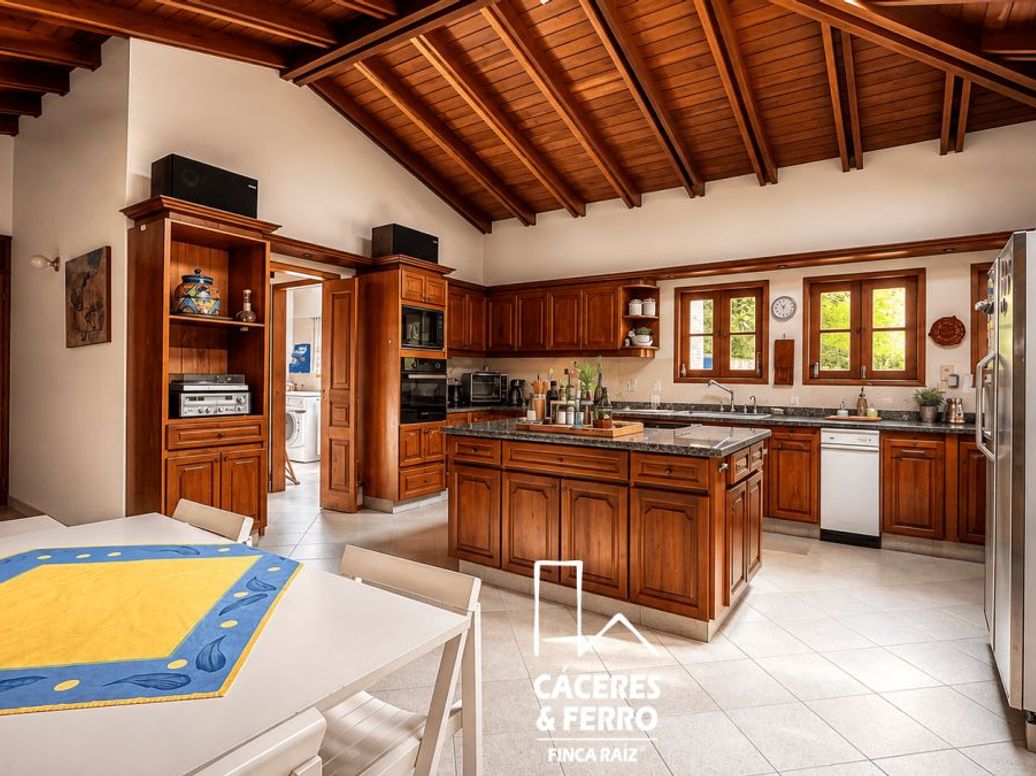 Casa de 3 alcobas en venta en Torca, Bogotá, 450 m² · foto 4 de 20