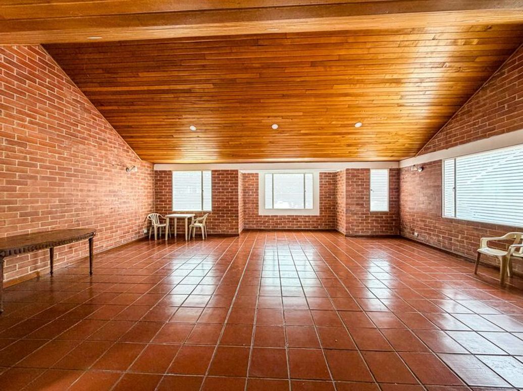 Apartamento de 4 alcobas en venta en El Redil, Bogotá, 110 m² · foto 17 de 17