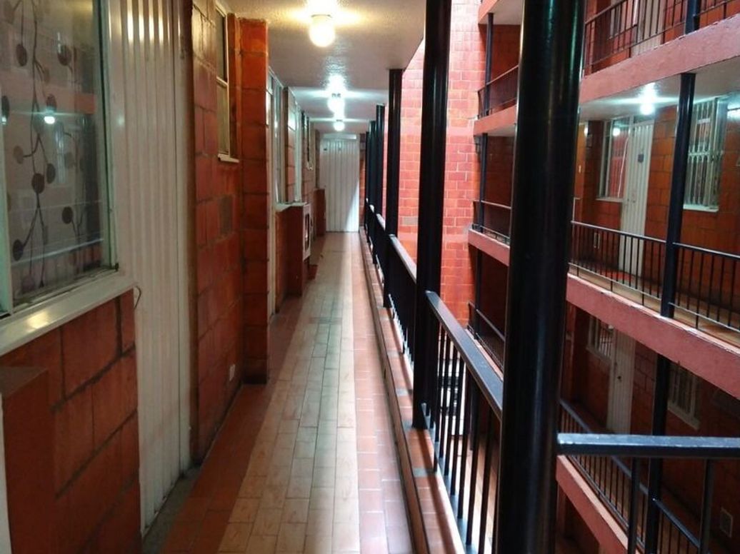 Apartaestudio en venta en Pastrana Et. Ii, Bogotá, 36 m² · foto 8 de 9