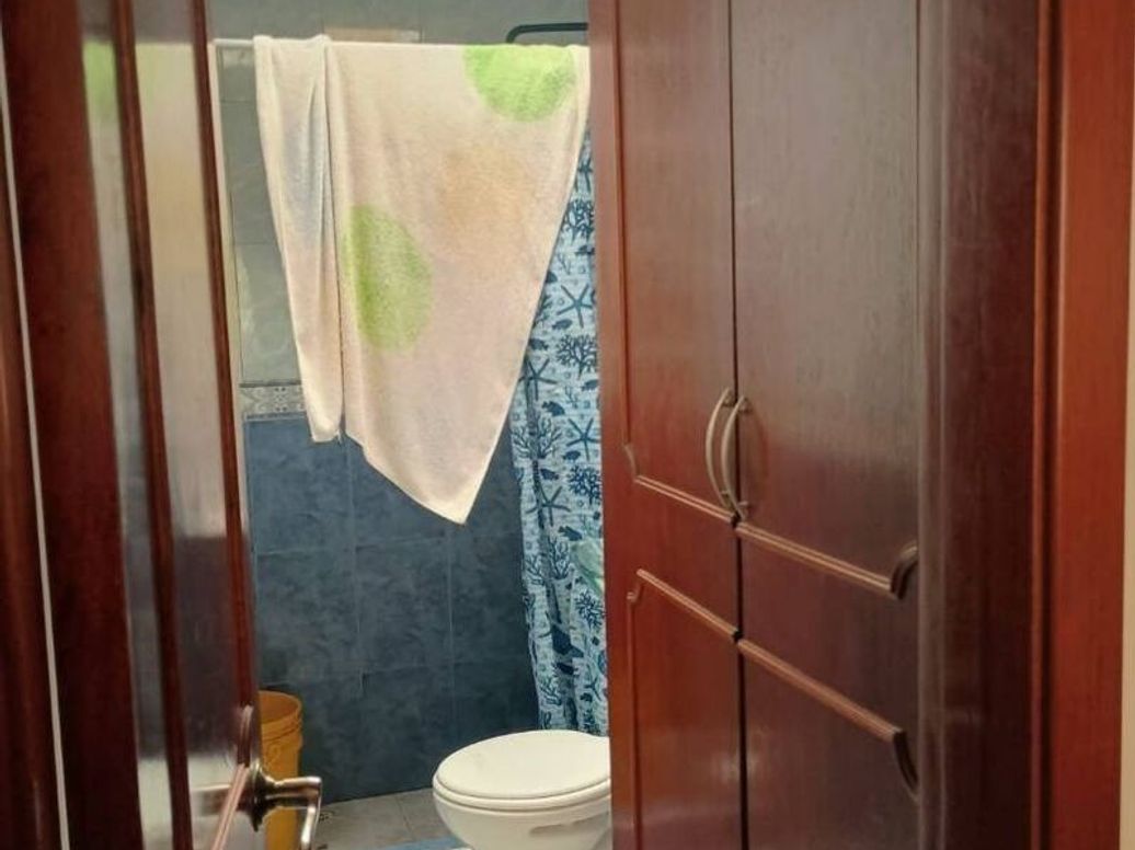 Casa de 6 alcobas en venta en La Cabaña, Bogotá, 240 m² · foto 13 de 20