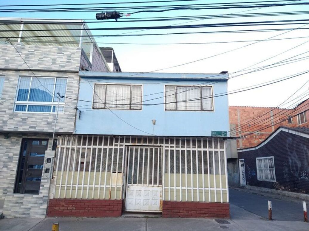 Casa de 5 alcobas en venta en Jiménez De Quesada, Bogotá, 154 m² · foto 2 de 9