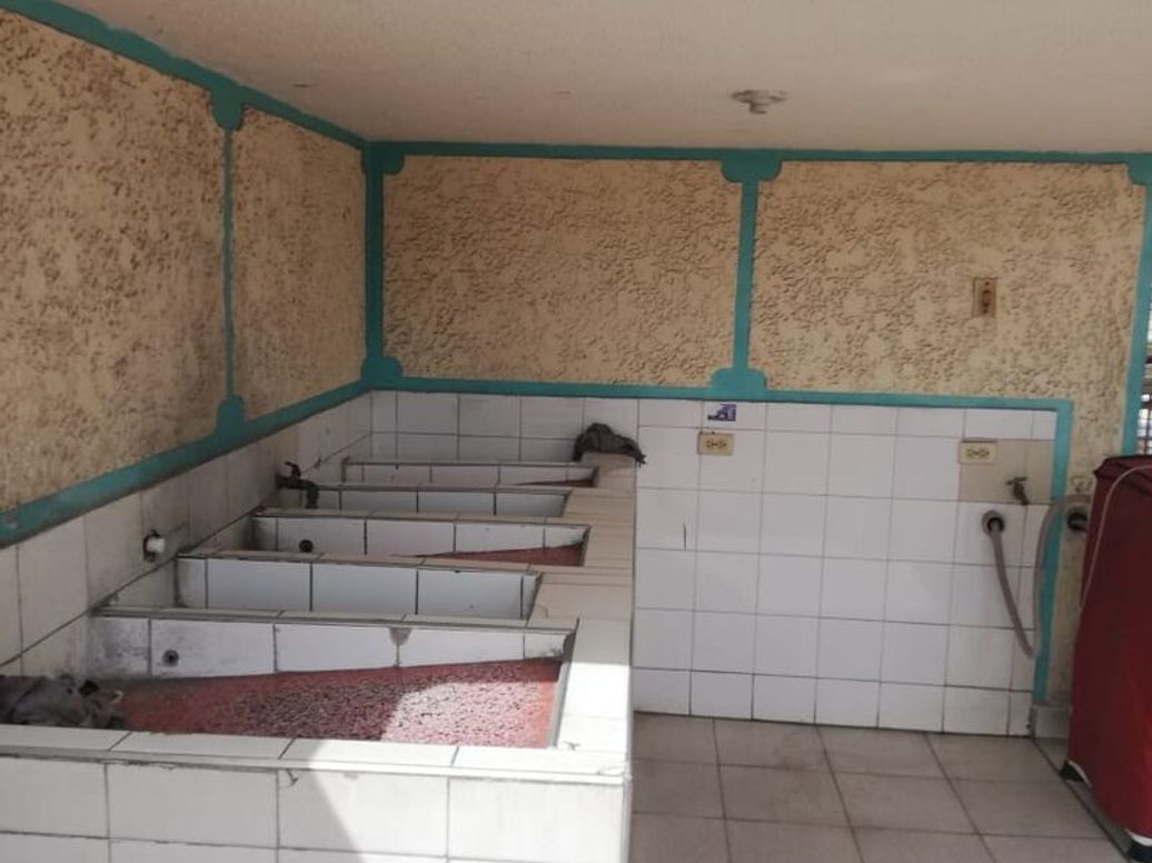 Casa de 13 alcobas en venta en Ub. Catalina, Bogotá, 342 m² · foto 8 de 11