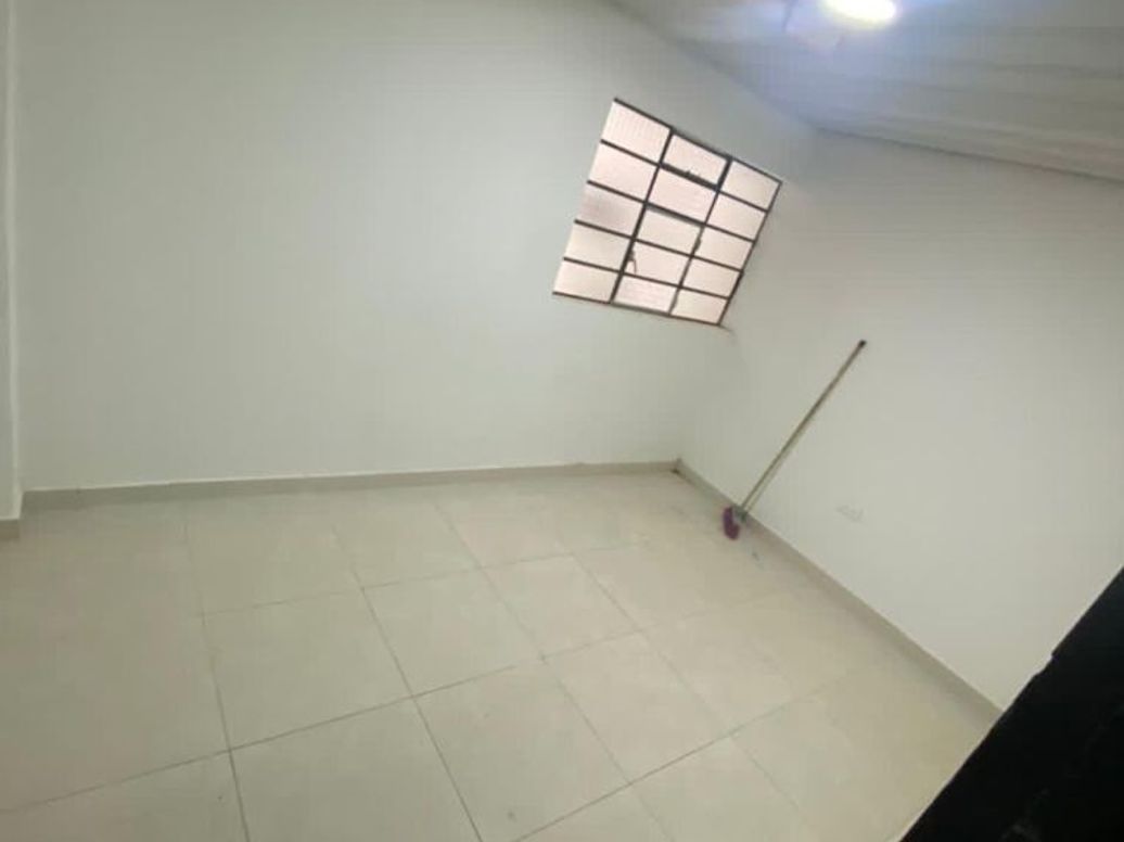 Casa de 12 alcobas en venta en Olaya, Bogotá, 378 m² · foto 18 de 20