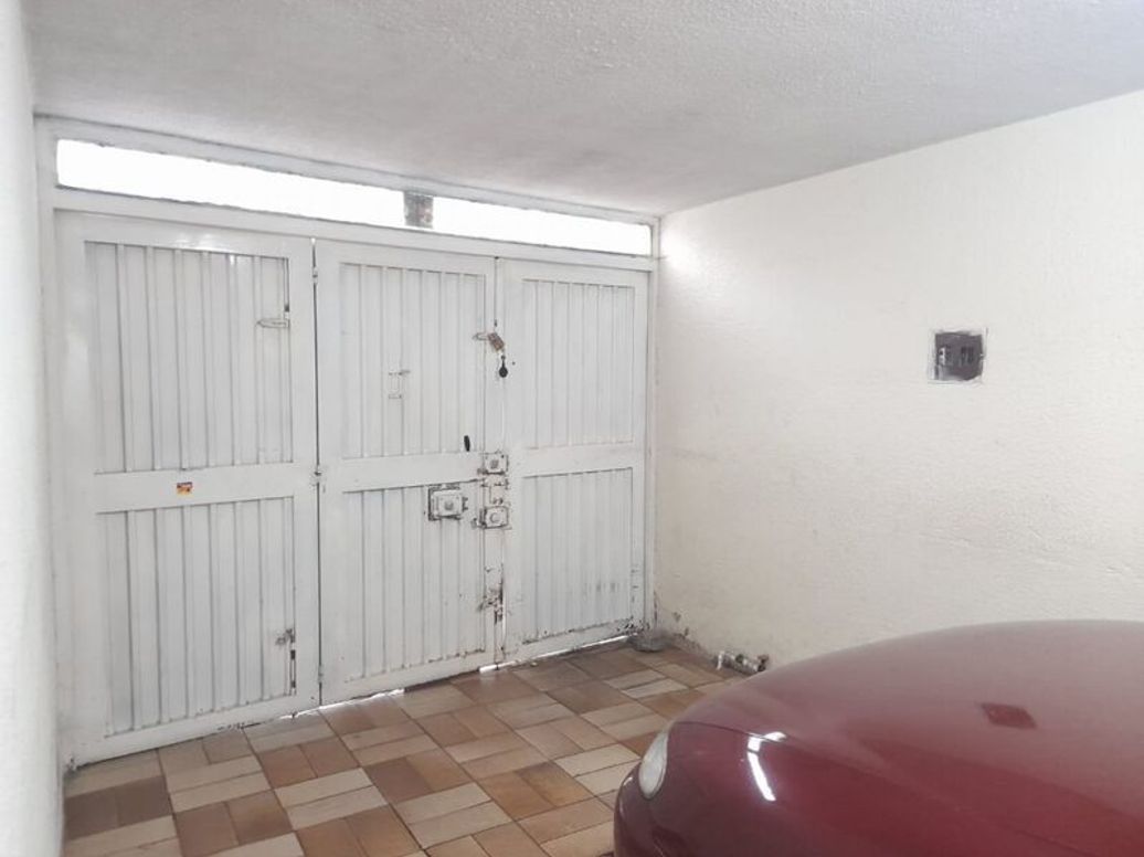 Casa de 9 alcobas en venta en La Cabaña, Bogotá, 236 m² · foto 15 de 15
