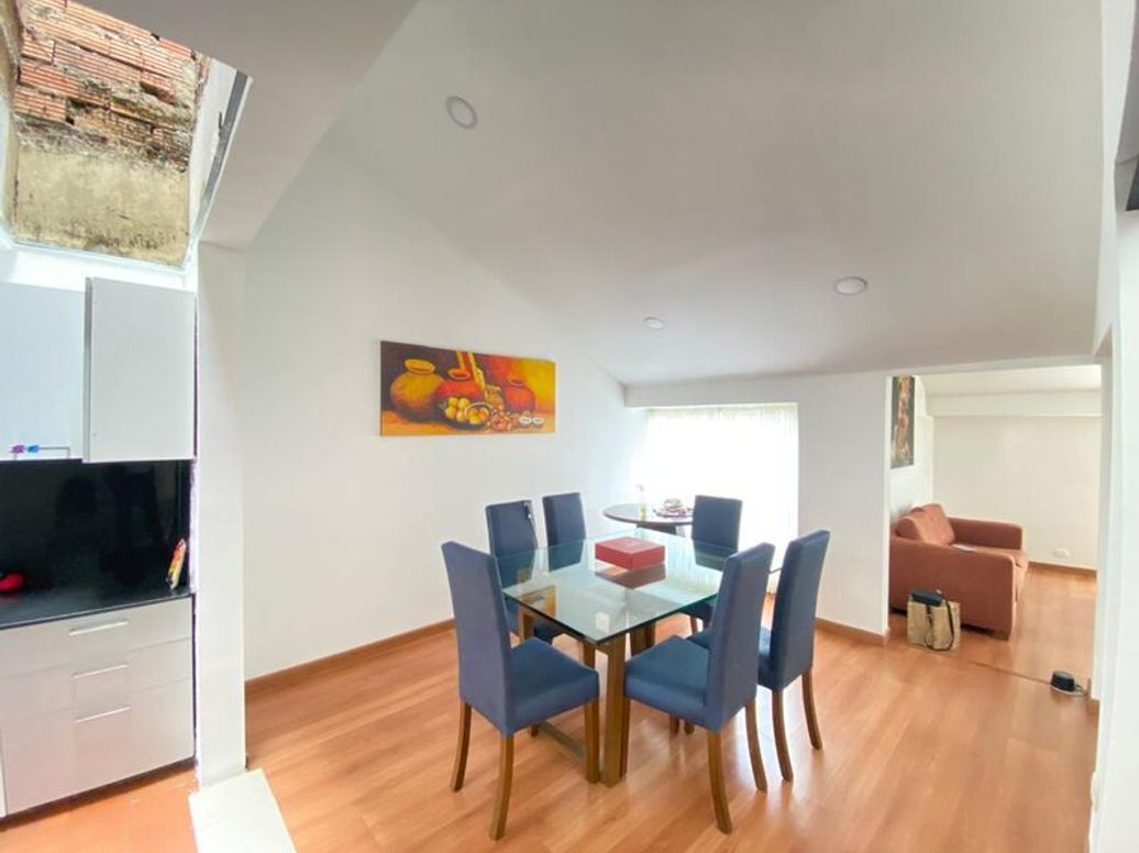 Casa de 5 alcobas en venta en Mónaco, Bogotá, 210 m² · foto 5 de 20