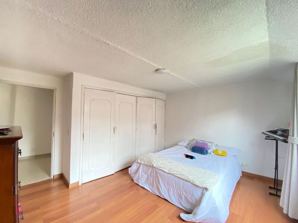 Casa de 5 alcobas en venta en Mónaco, Bogotá, 210 m² · foto 12 de 20