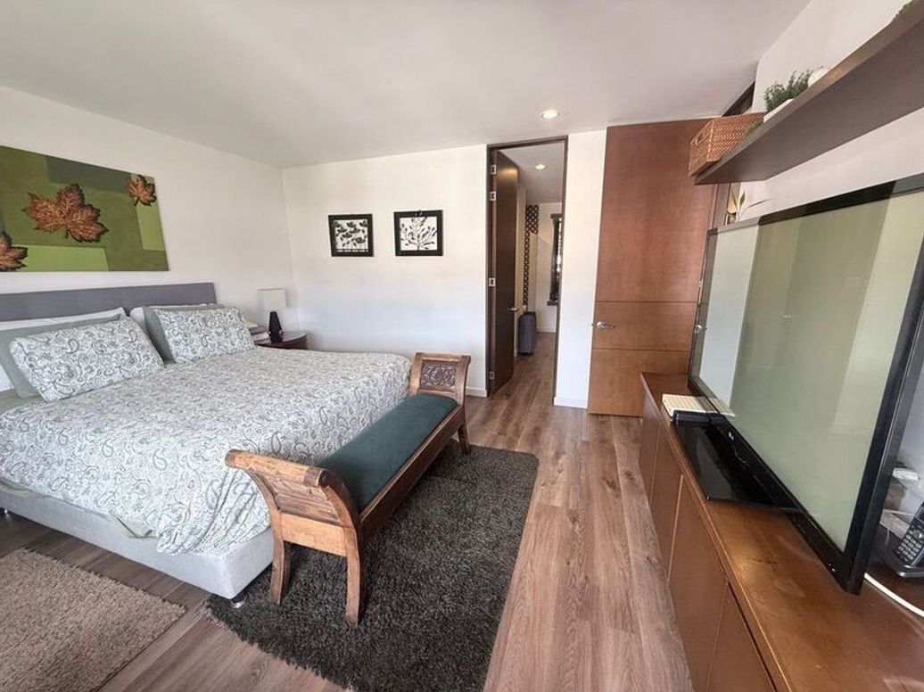 Apartamento de 3 alcobas en venta en Cr Versalles, Bogotá, 182 m² · foto 18 de 20