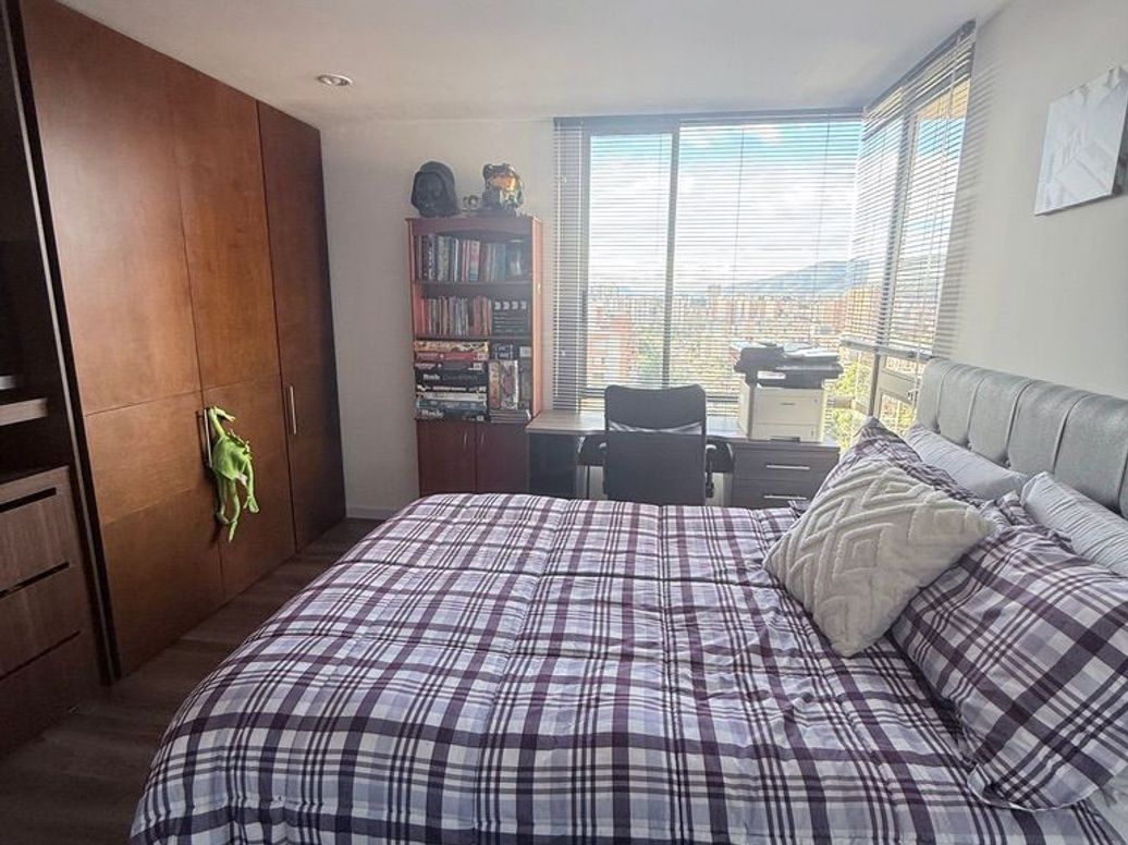 Apartamento de 3 alcobas en venta en Cr Versalles, Bogotá, 182 m² · foto 15 de 20