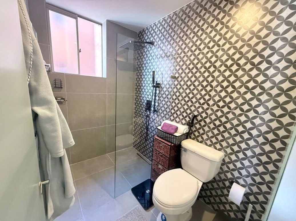 Apartamento de 3 alcobas en venta en Cr Versalles, Bogotá, 182 m² · foto 13 de 20